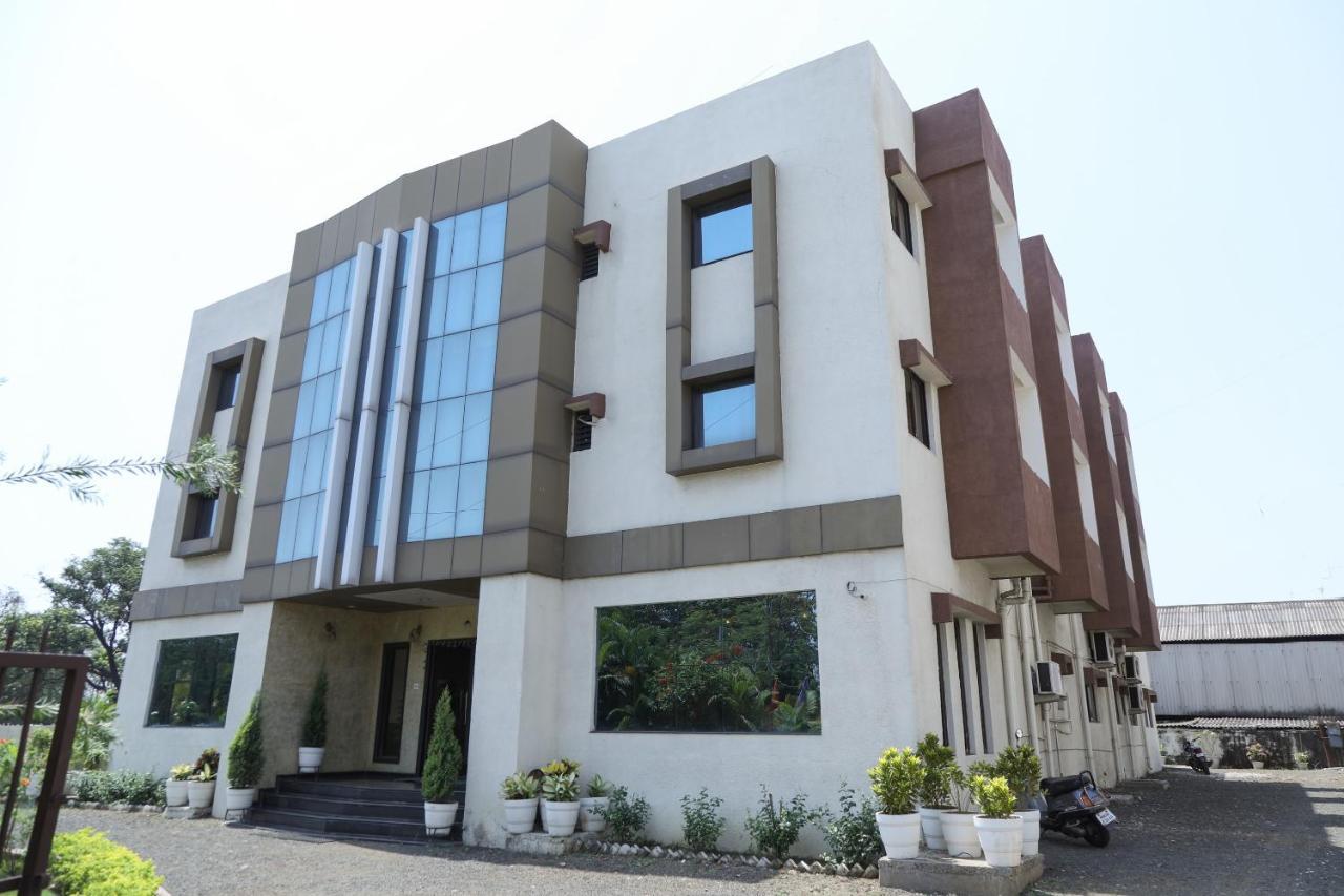 Oyo 10943 Hotel Plus Corporate Khapa  Ngoại thất bức ảnh